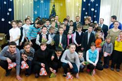 «Громадянський Корпус» та «Світ ТрейдеР» вручили новорічні подарунки дітям зі школи-інтернату №10