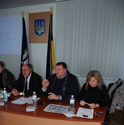 В Дніпровській РДА розглядалося про відміну заборони використання сміттєзбірників не за цільовим призначенням