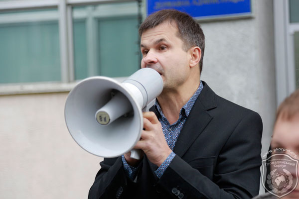 Противники МАФів та підприємці з’ясовували стосунки коло Шевченківської РДА