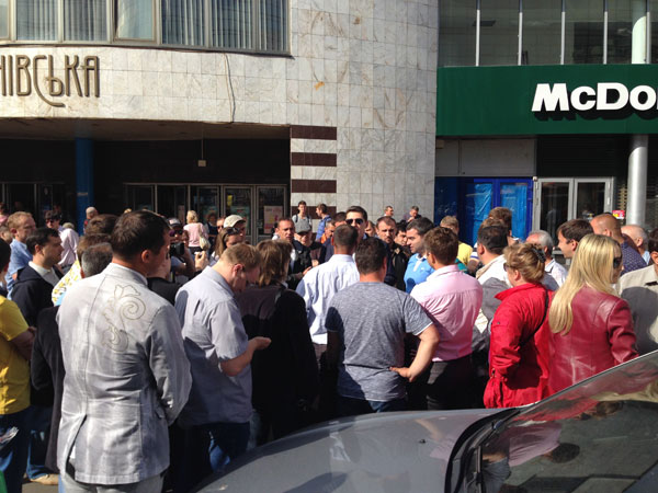 13 червня на Лук’янівці збиралися демонтувати МАФи