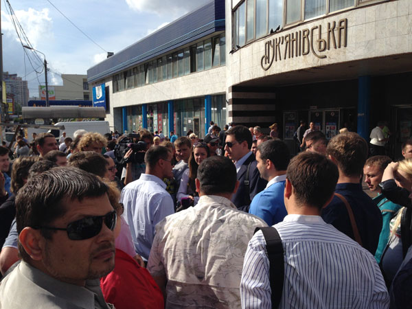 13 червня на Лук’янівці збиралися демонтувати МАФи