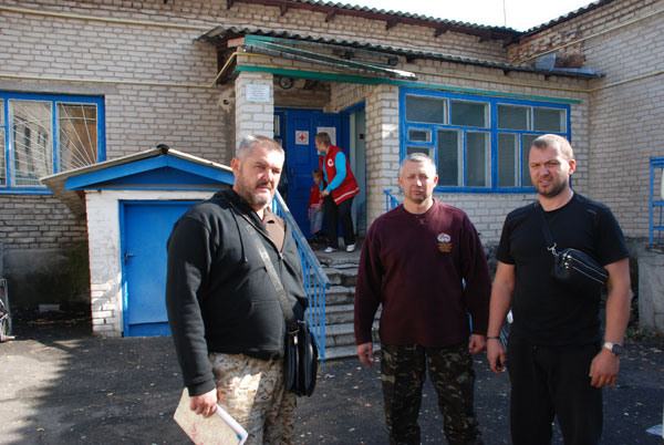 Тривають гуманітарні місії до зони АТО