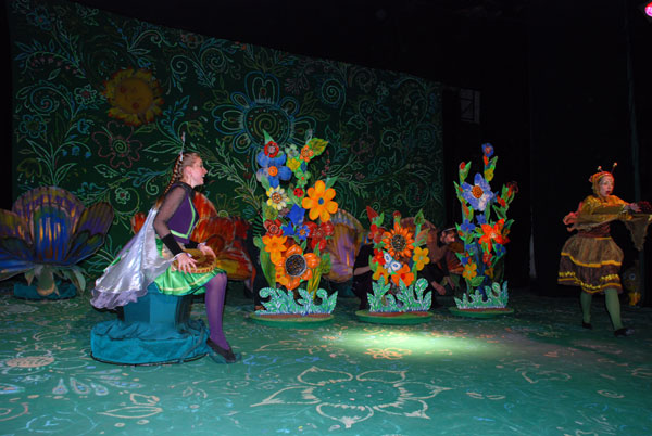 «Муха Цокотуха» на радість дітям 