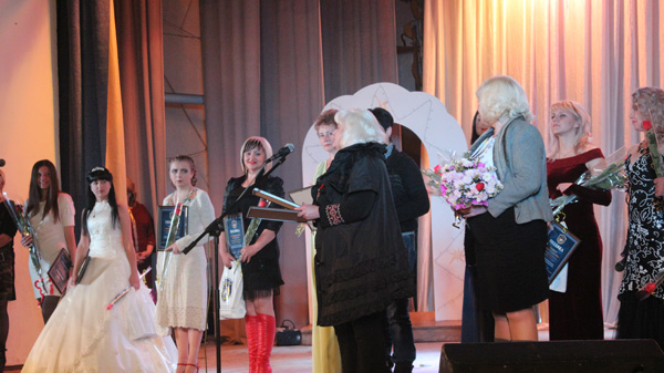 2015 10 12 starobilsk zhinky voiny 03