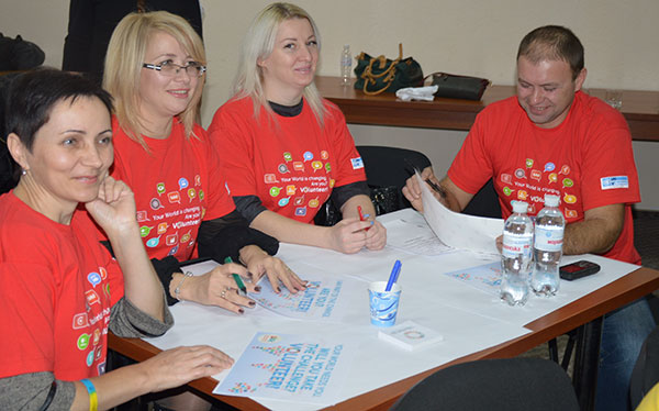 2015 12 10 volonters lug obl 20